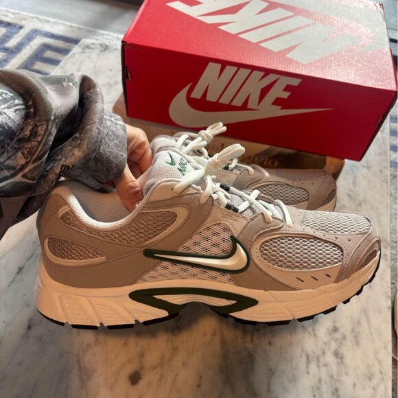 Nike Men's V5 RNR shoes - Picture 5 of 6